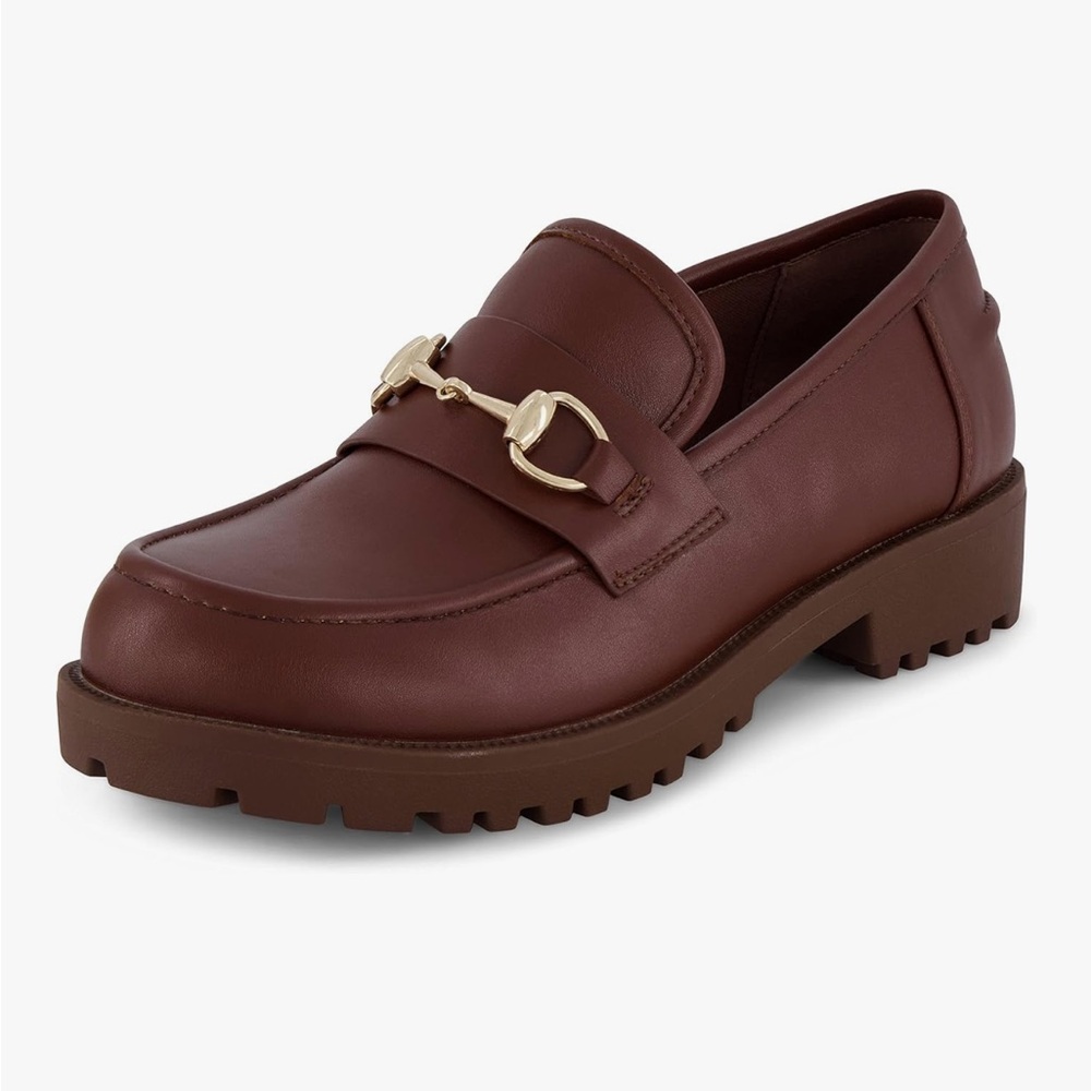 Cushionaire Womens Brown Chunky Loafers with Gold Bit Accent Size 8.5 Wide